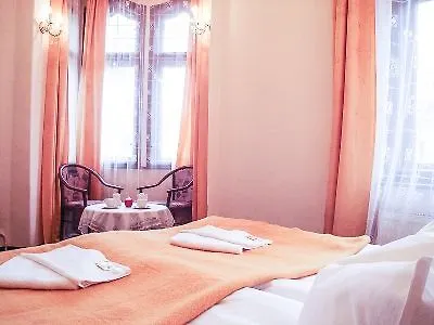 ***  Hotel Bily Kun Karlovy Vary Csehország